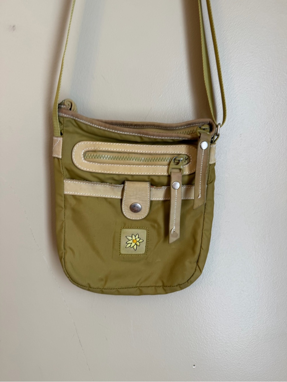 Sherpani Crossbody Bag Prima Green Nylon Travel Crossbody Handbag Purse Hiking